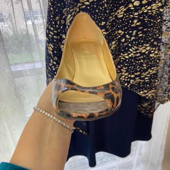 J.Crew Leopard print peep toe heels #glamour 8 - Picture 3 of 6